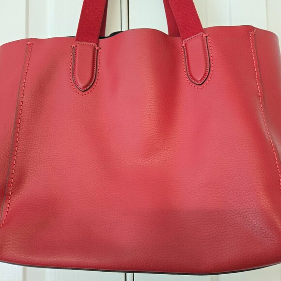 COACH Derby Tote Bag in Pebble Leather - Picture 3 of 12